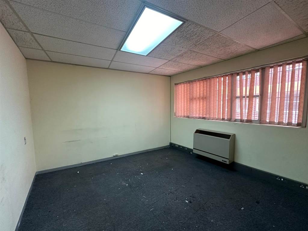 25.16  m² Commercial space in New Redruth photo number 3