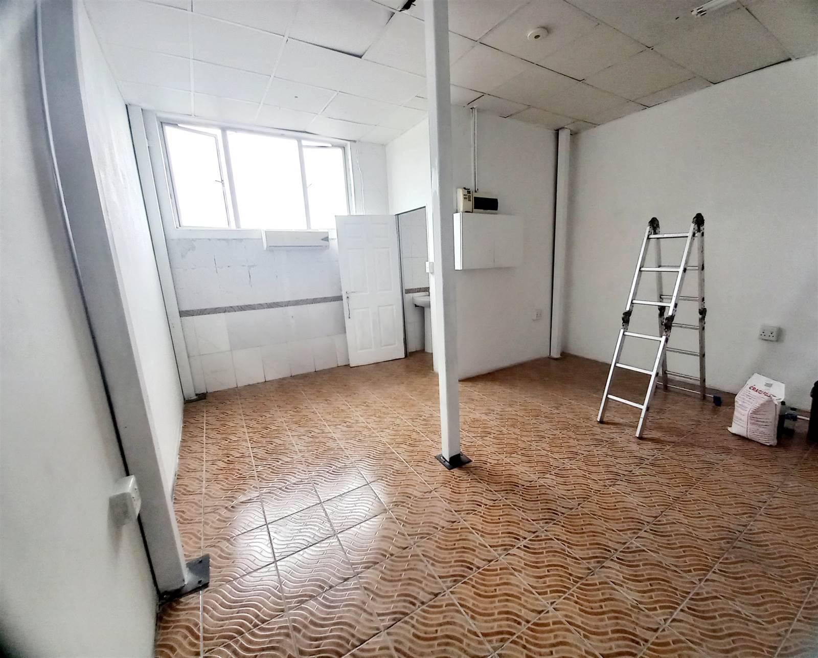 20  m² Commercial space in Greenbury photo number 4