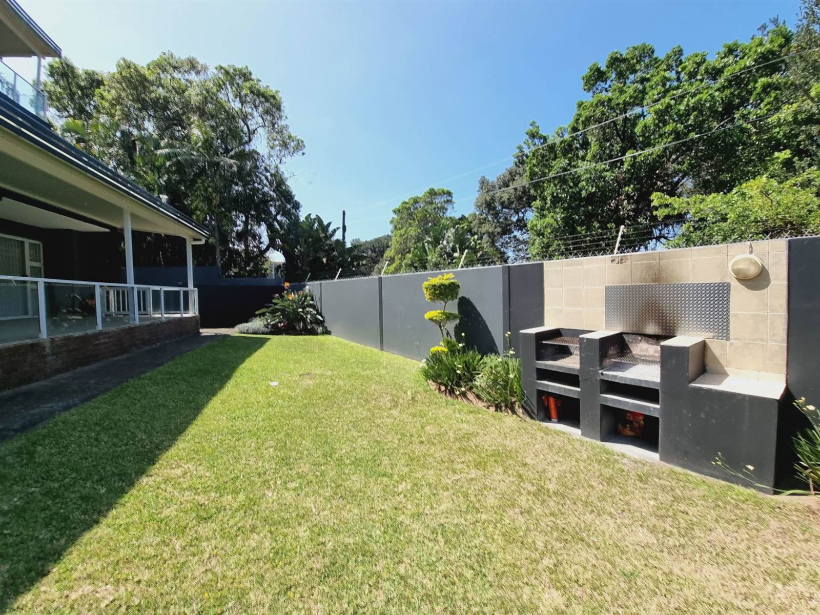 4 Bed Apartment in Shelly Beach photo number 30