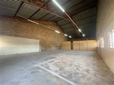 800  m² Industrial space in Monavoni photo number 7