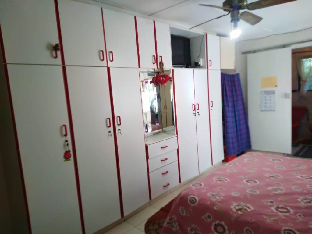 4 Bed House in Nagina photo number 15