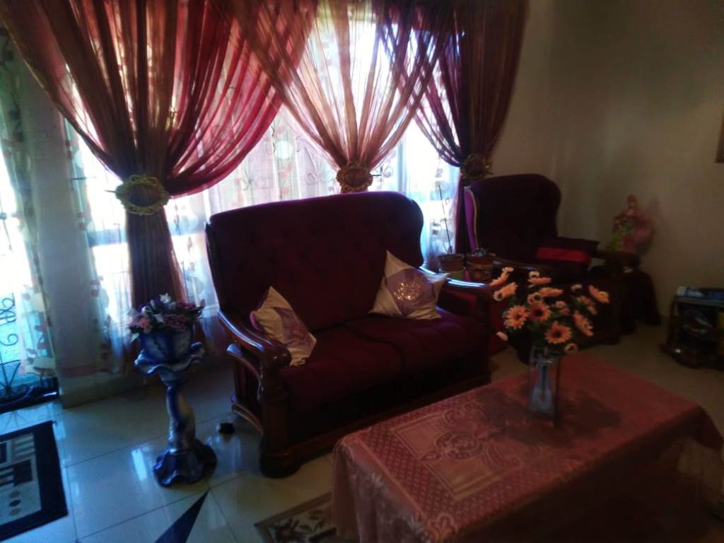 4 Bed House in Nagina photo number 14