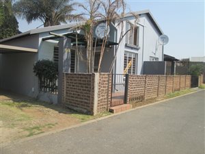 2 Bed Townhouse in Sebenza