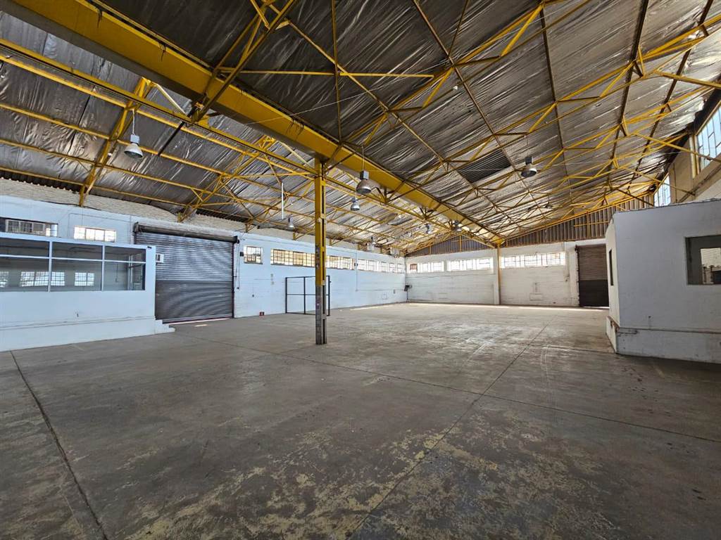 1836  m² Industrial space in Benrose photo number 23