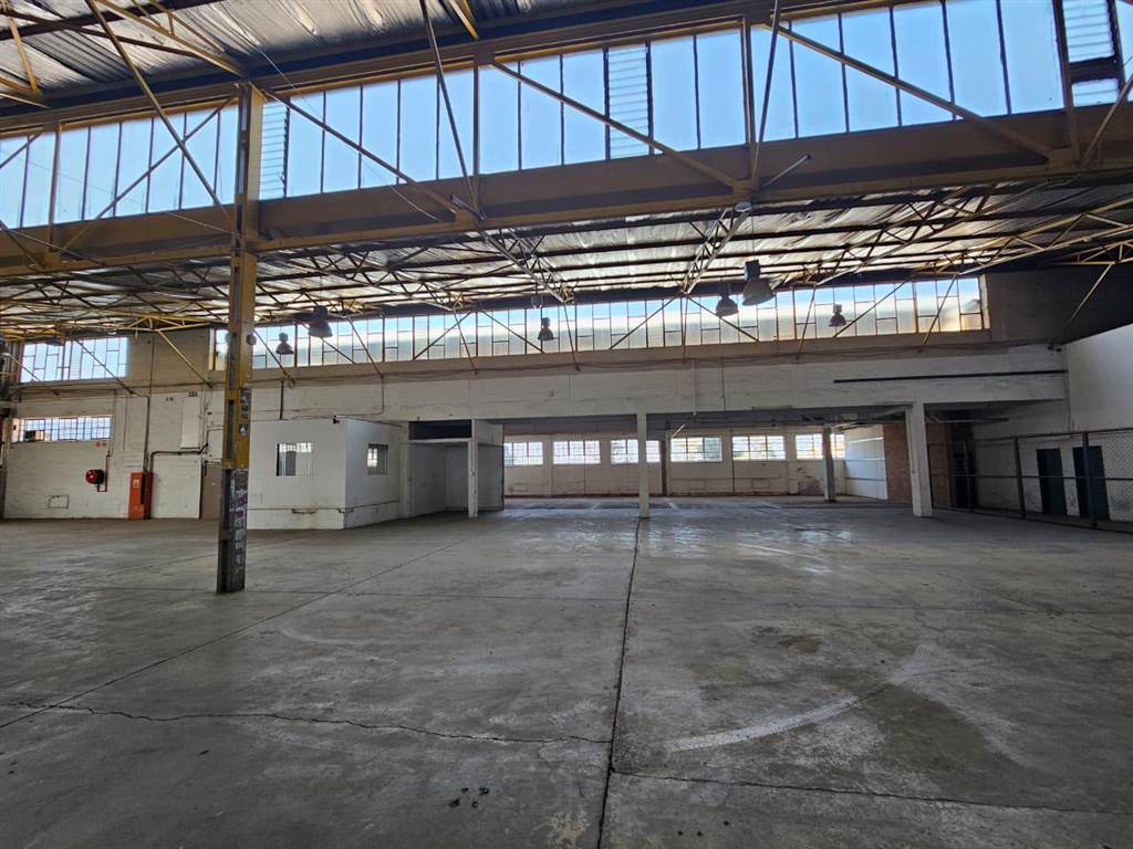 1836  m² Industrial space in Benrose photo number 6