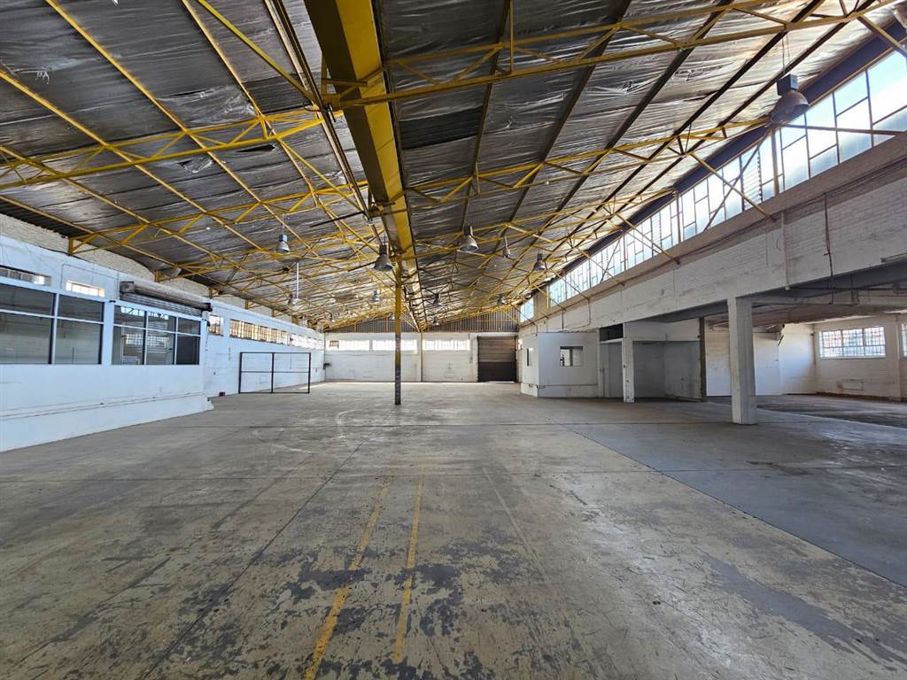 1836  m² Industrial space in Benrose photo number 14