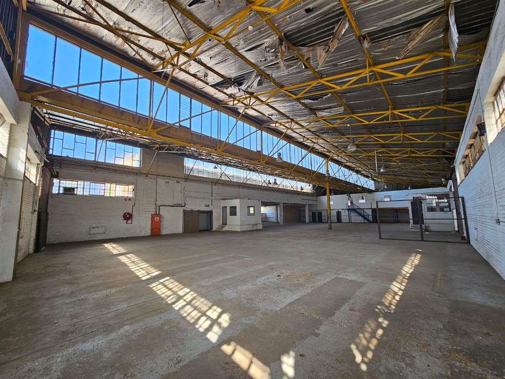 1836  m² Industrial space in Benrose photo number 26