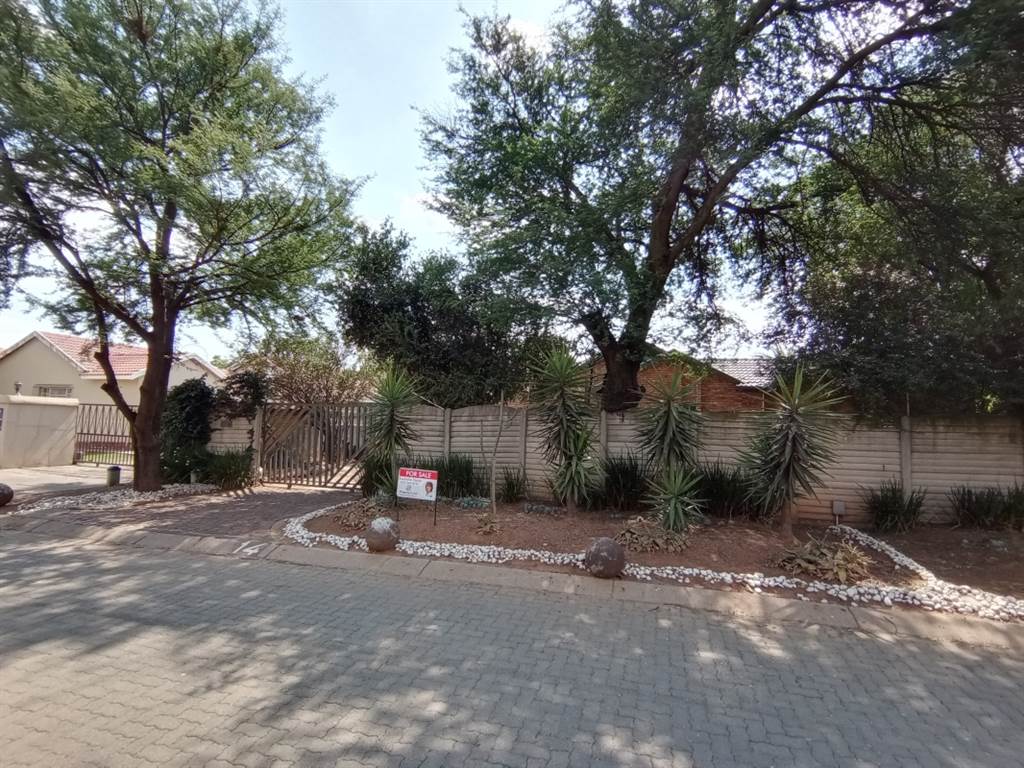 3 Bed House for sale in Van Dyk Park T4383263 Private Property