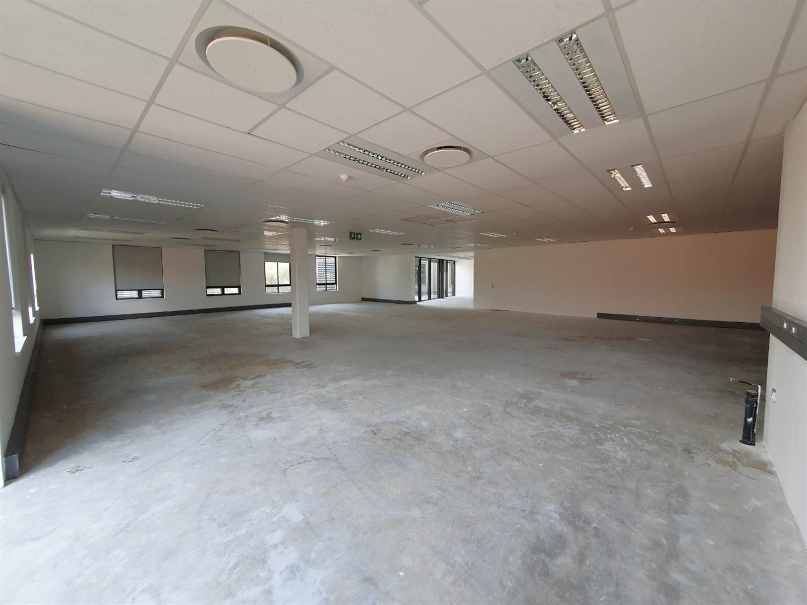 330  m² Office Space in Fourways photo number 16