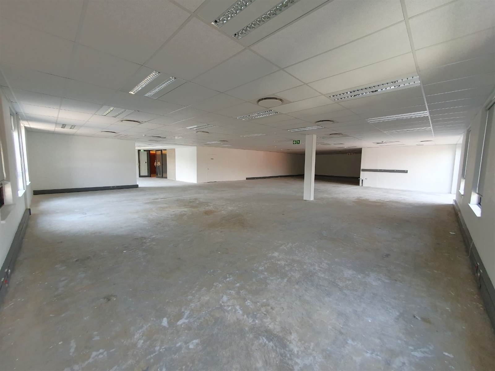 330  m² Office Space in Fourways photo number 15