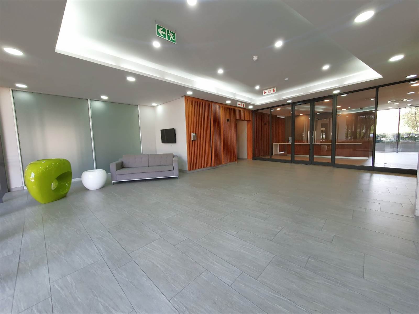 330  m² Office Space in Fourways photo number 8