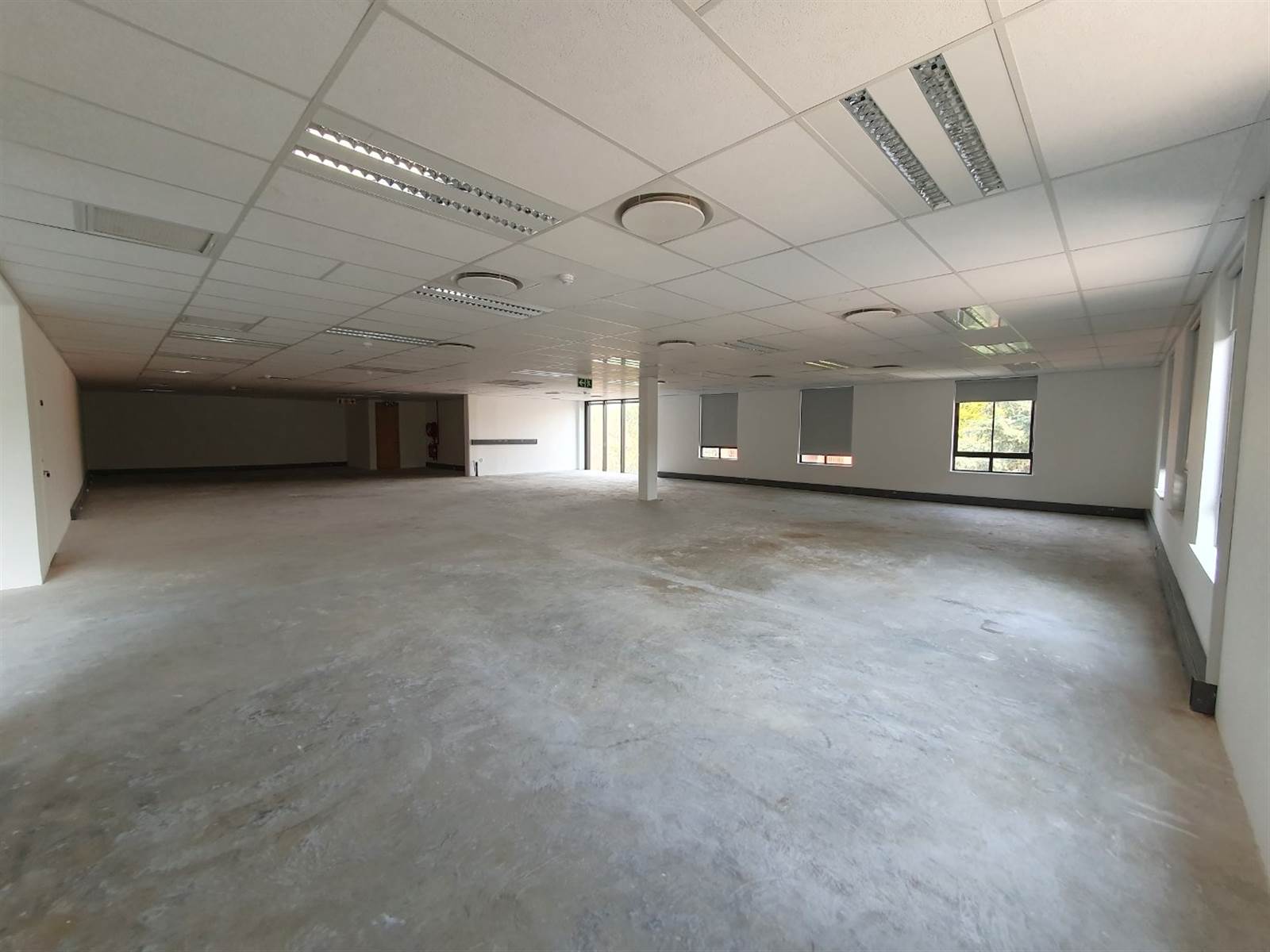 330  m² Office Space in Fourways photo number 14