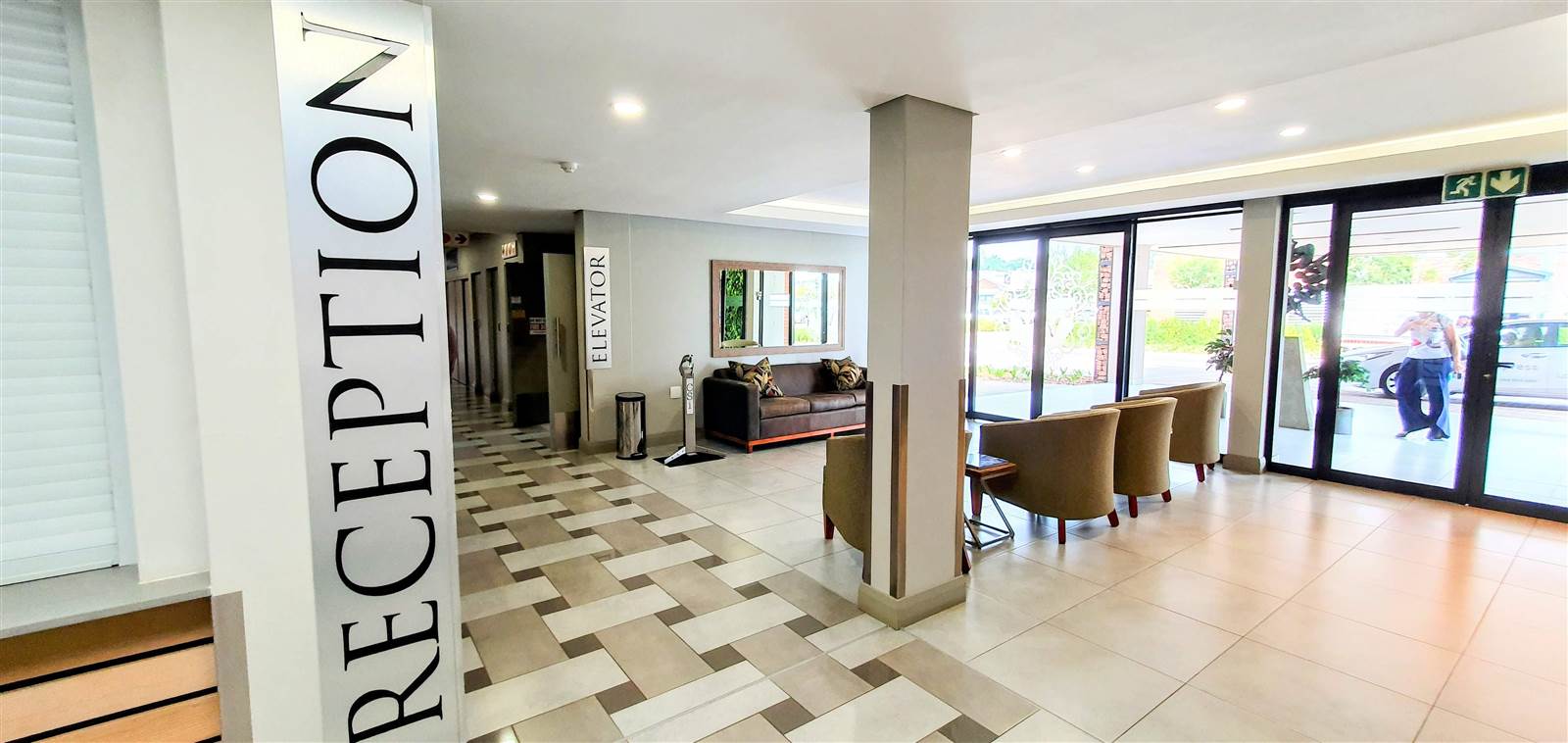 1 Bed Apartment in Waterkloof photo number 30