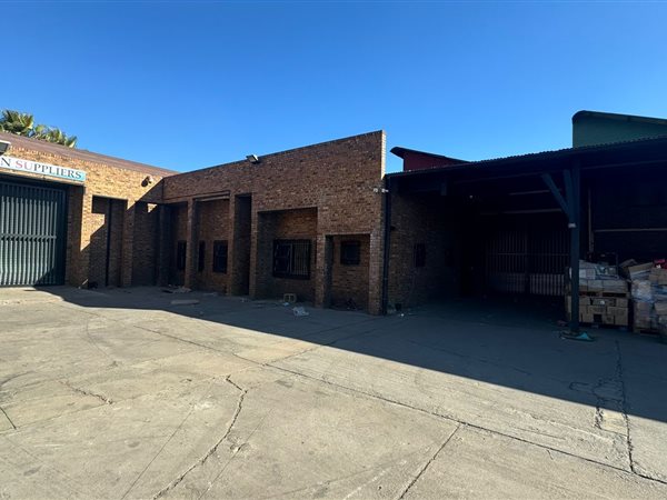 650  m² Industrial space