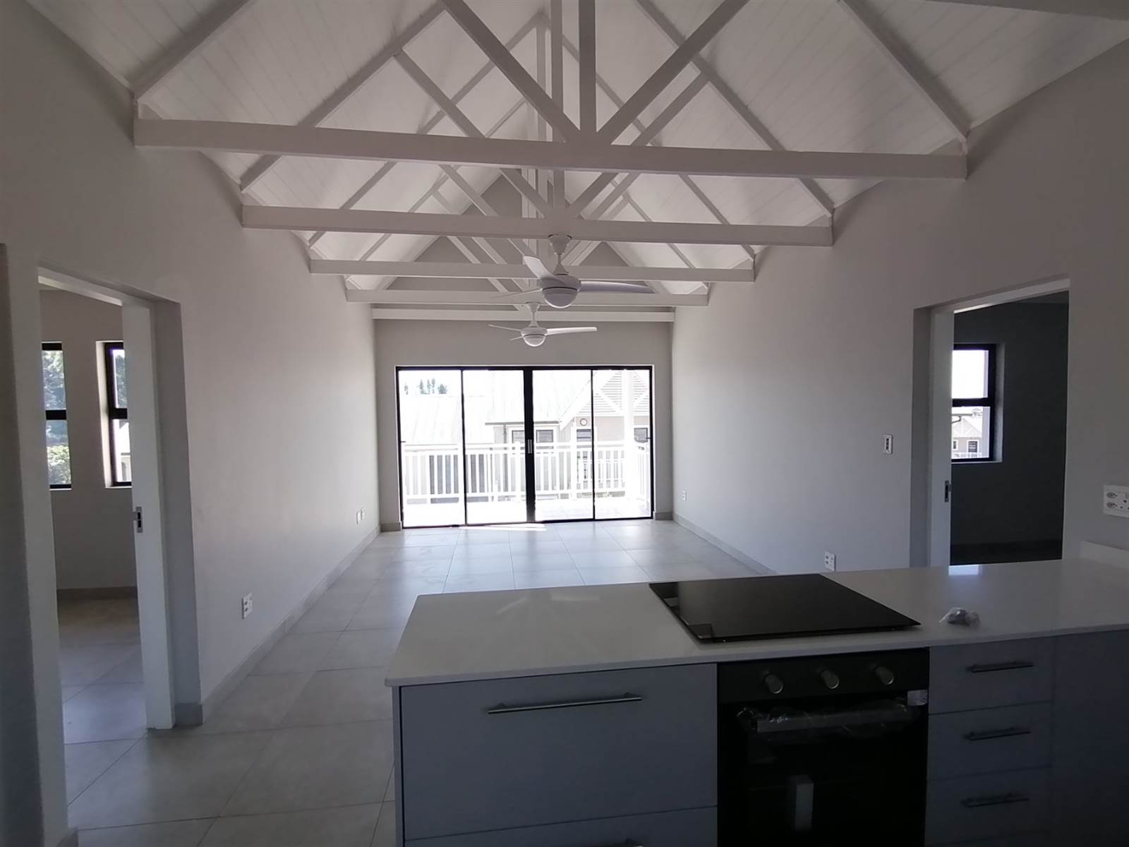 2 Bed Apartment in Kloof photo number 3