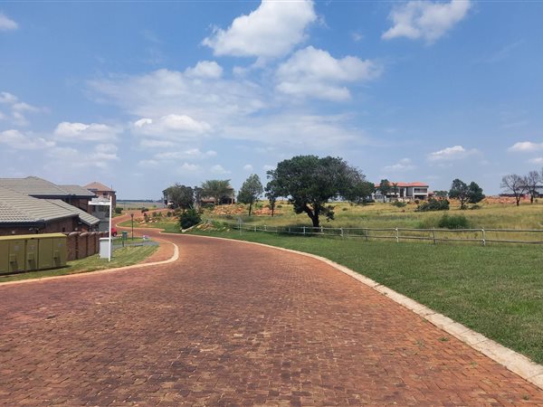 928 m² Land available in Kungwini Country Estate