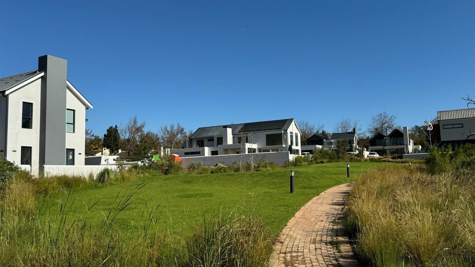 556 m² Land available in Paradyskloof photo number 16