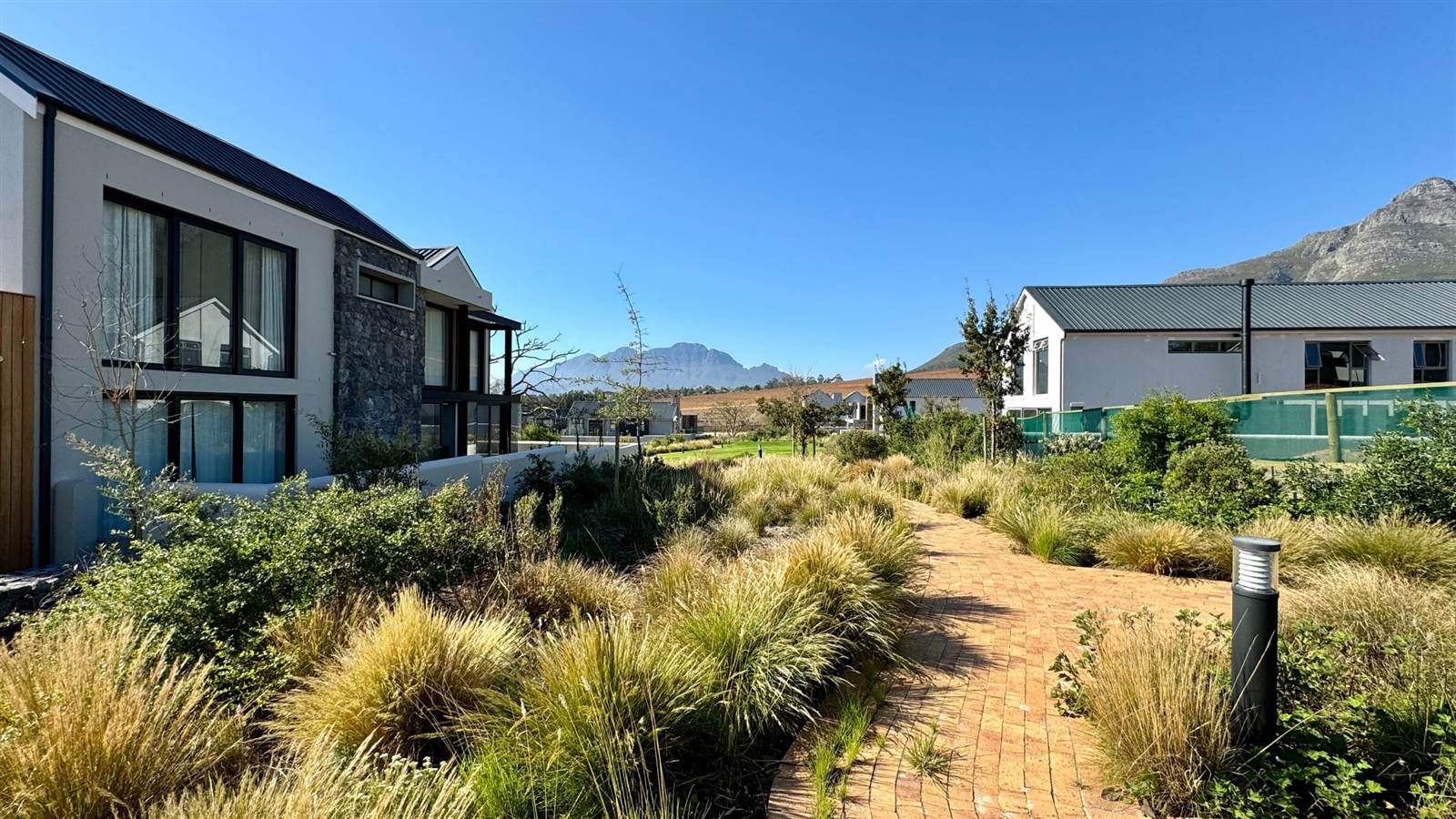 556 m² Land available in Paradyskloof photo number 10