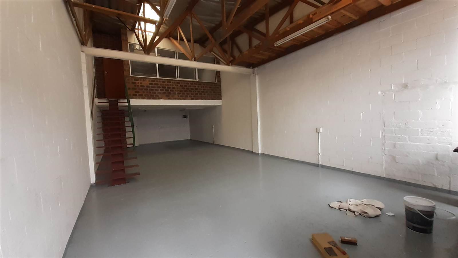 175  m² Industrial space in Montague Gardens photo number 4