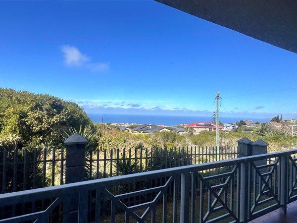 3 Bedroom Townhouse 3 Bedroom Townhouse