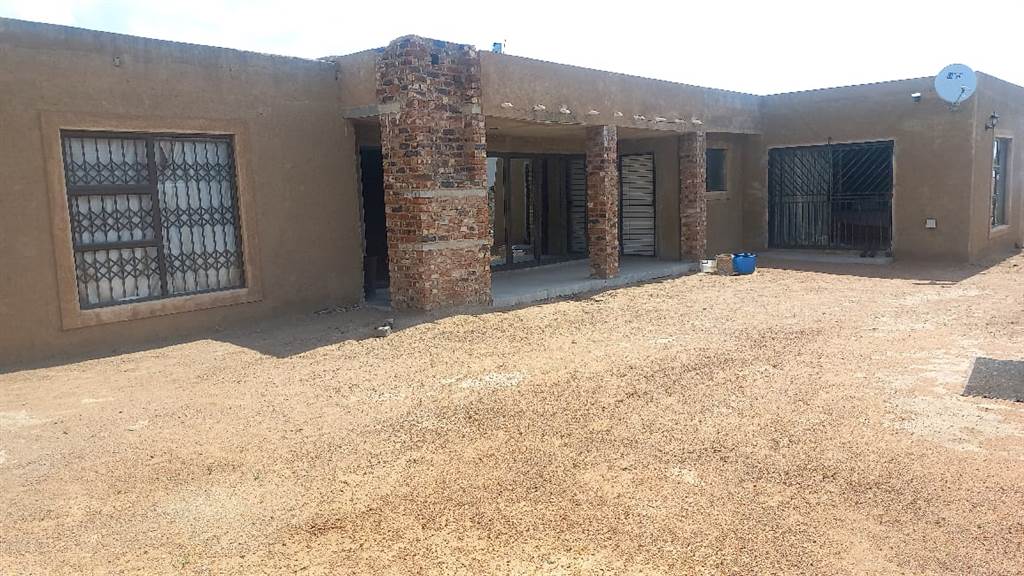 4 Bed House in Temba photo number 1