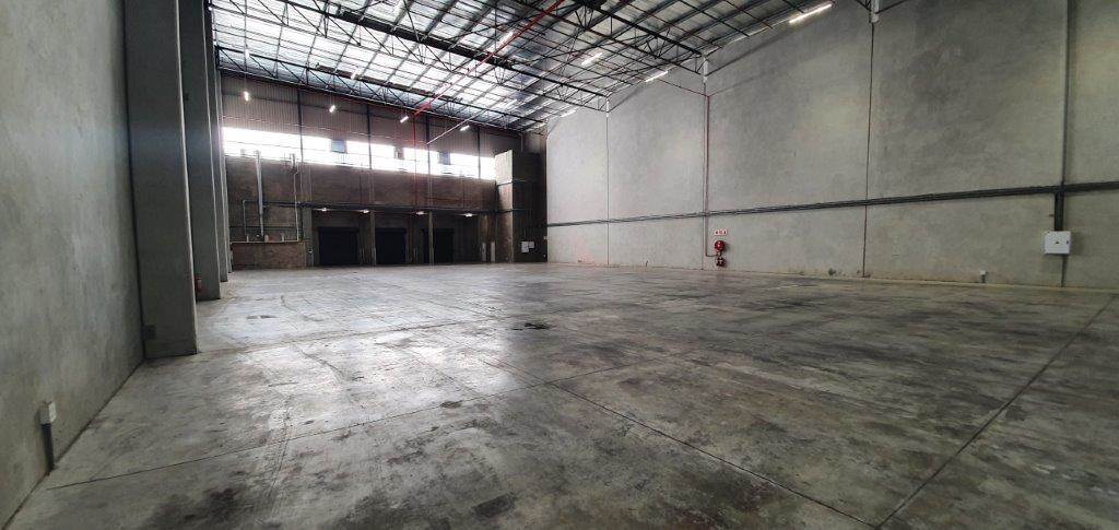 1436  m² Industrial space in Everite Industria photo number 10