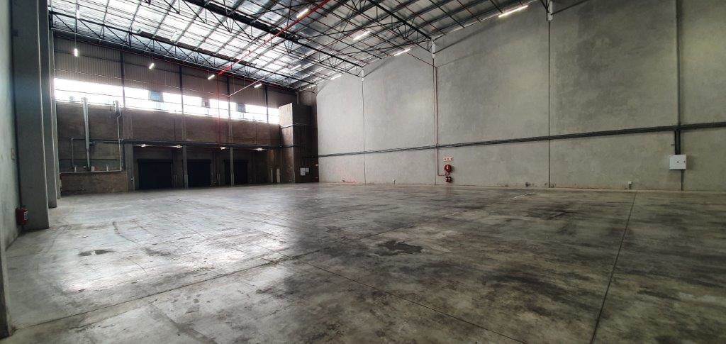 1436  m² Industrial space in Everite Industria photo number 9