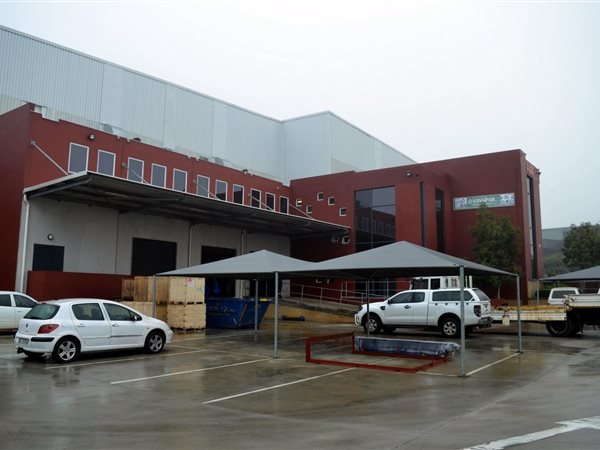1436  m² Industrial space in Everite Industria