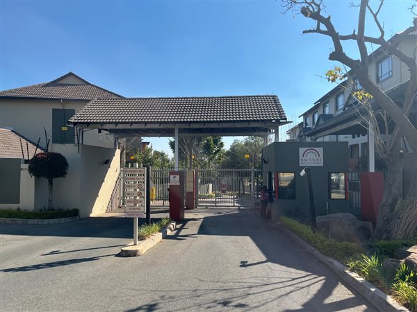 2 Bedroom Townhouse 2 Bedroom Townhouse