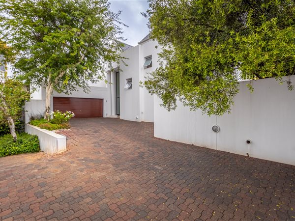 4 Bed Townhouse in Morningside