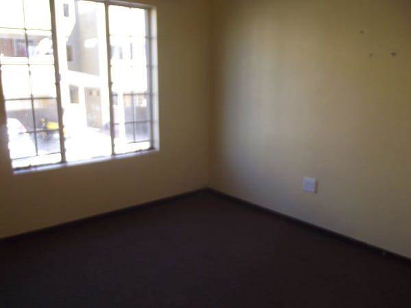 2 Bed Apartment in Evander photo number 2