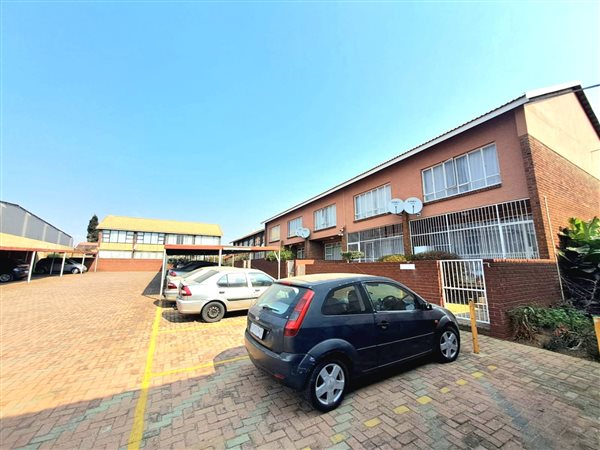 1.5 Bed Townhouse