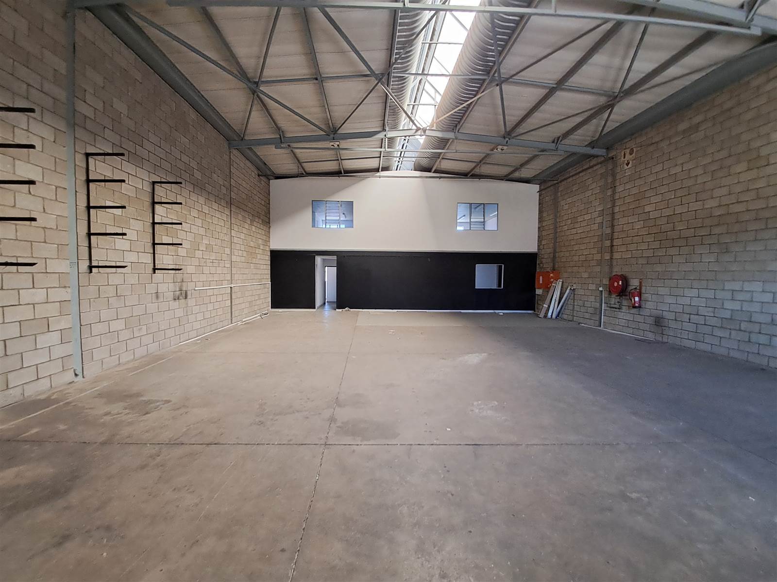 378  m² Industrial space in Kya Sands photo number 19