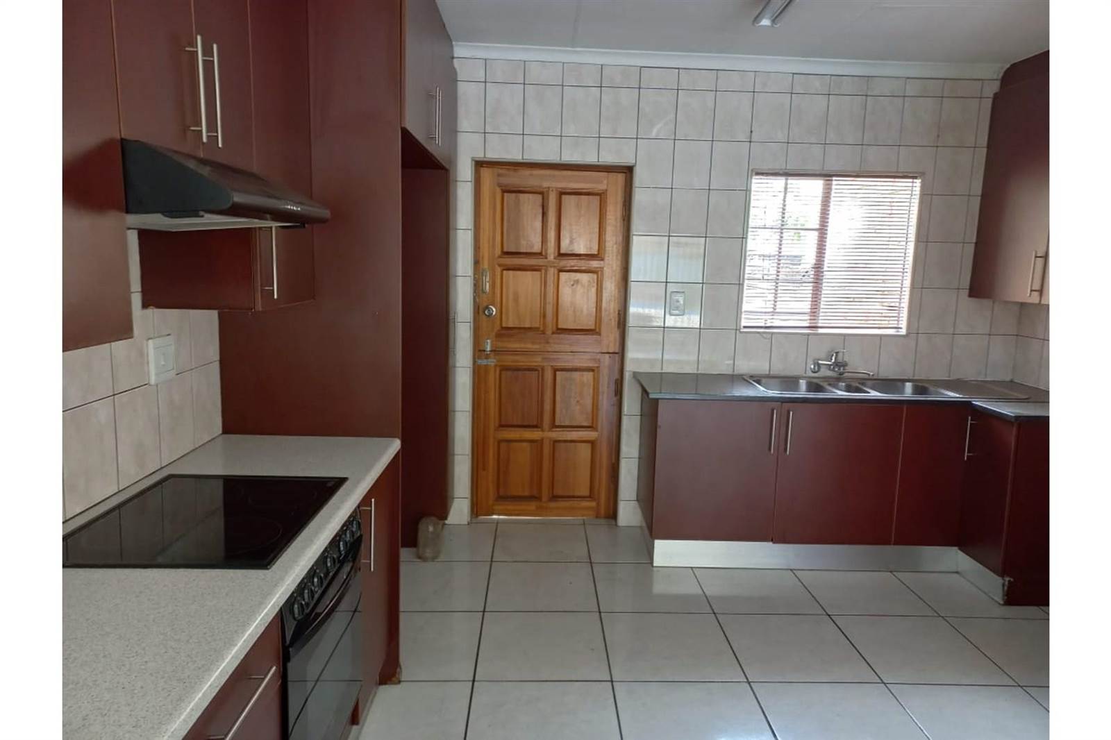 2 Bed House in Kempton Park Ext 2 photo number 1