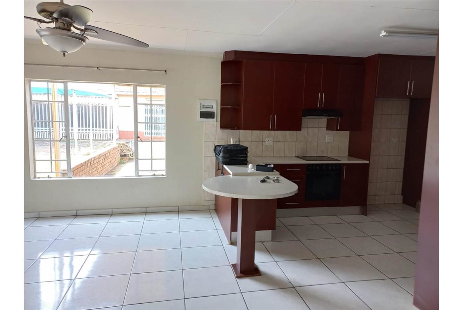 2 Bed House in Kempton Park Ext 2 photo number 5
