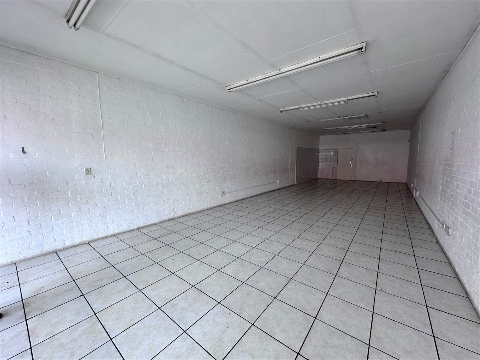 97  m² Commercial space in Edenvale photo number 4