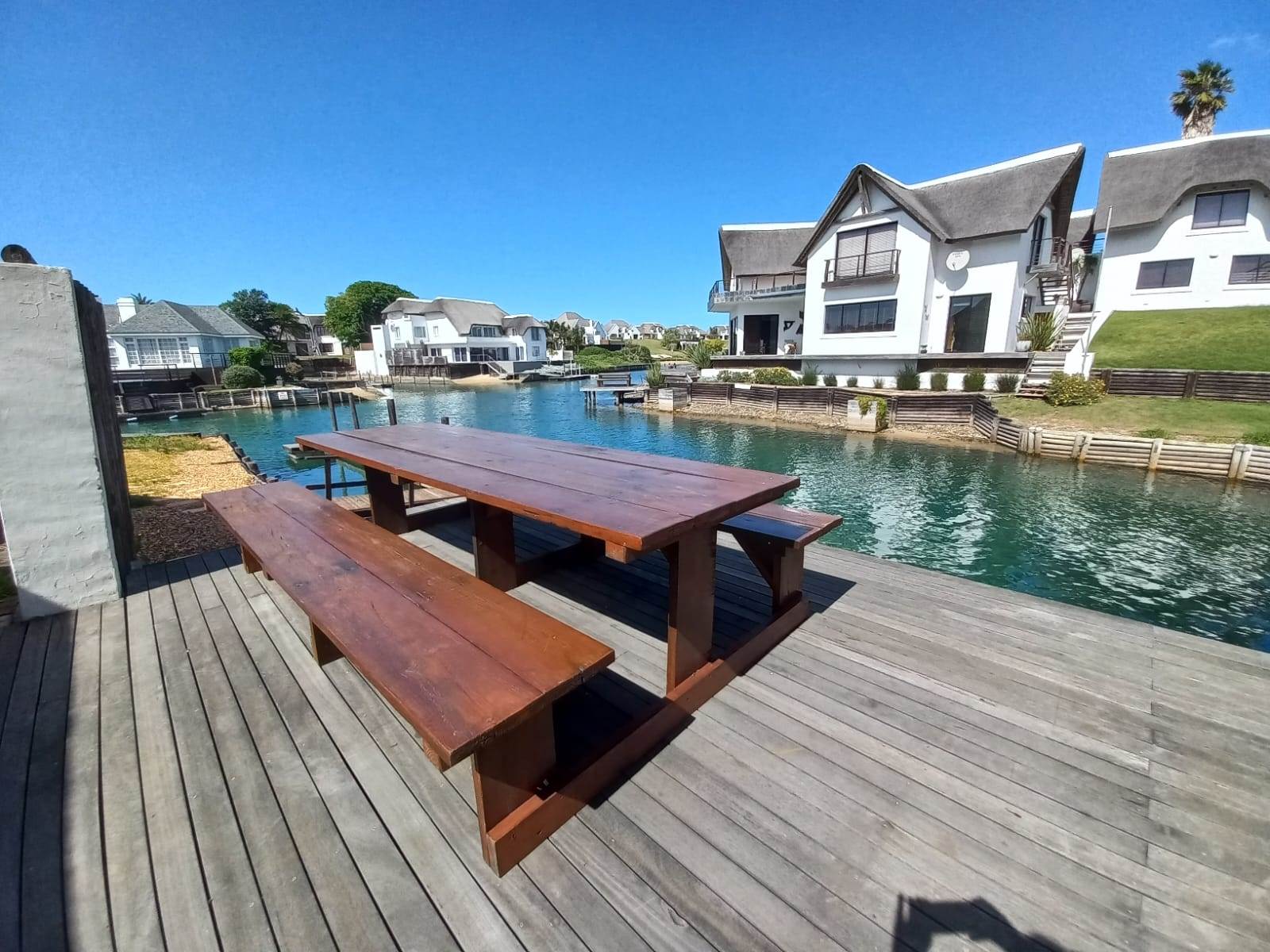 6 Bed House in St Francis Bay Canals photo number 1