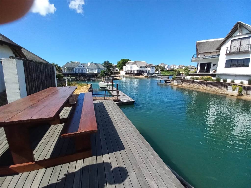 6 Bed House in St Francis Bay Canals photo number 27