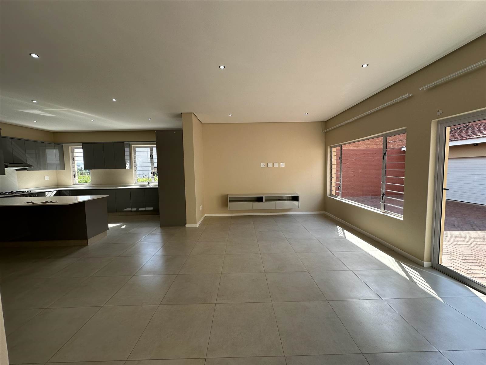 4 Bed House in Athlone photo number 5