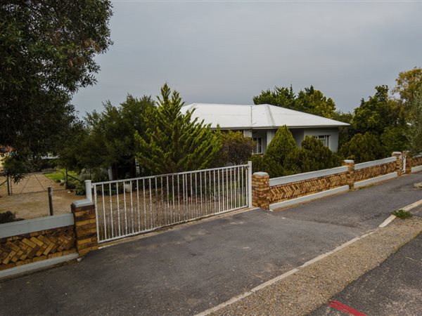 3 Bedroom House 3 Bedroom House