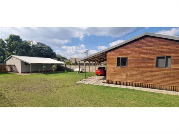 2 Bedroom Garden Cottage 2 Bedroom Garden Cottage