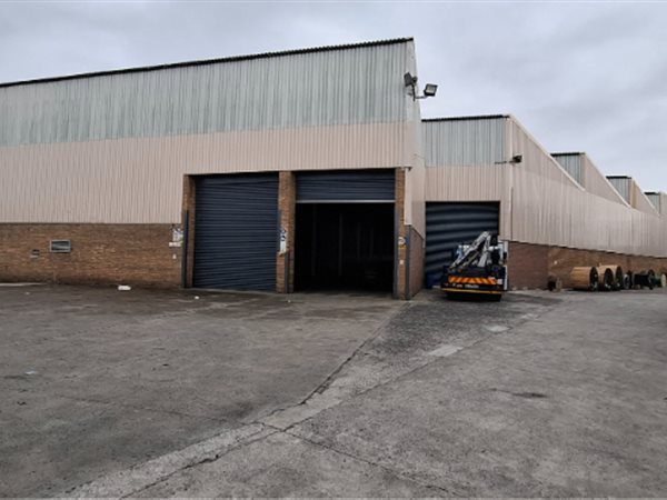 3 742  m² Industrial space