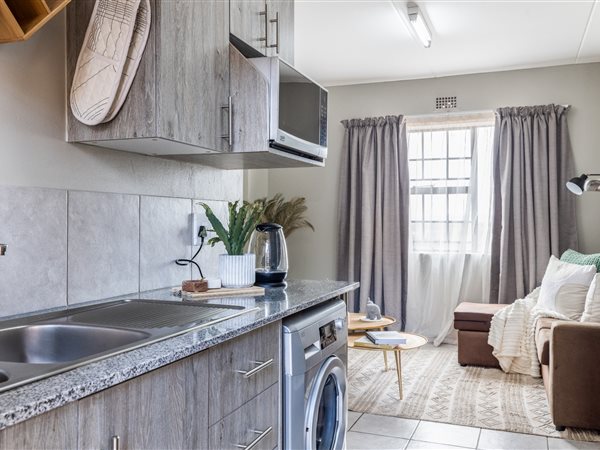 2 Bedroom House 2 Bedroom House