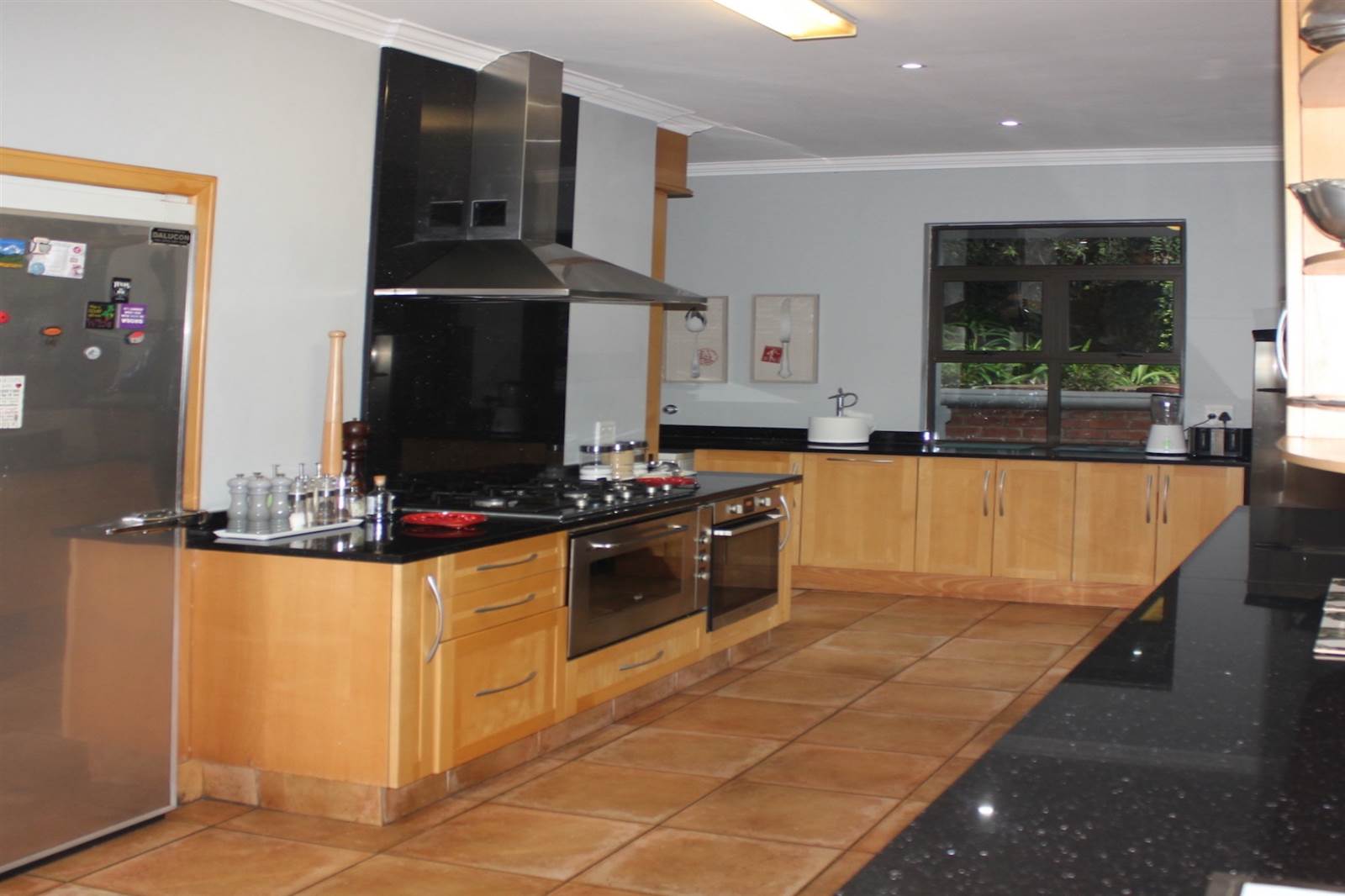 6 Bed House in Waterkloof Ridge photo number 24