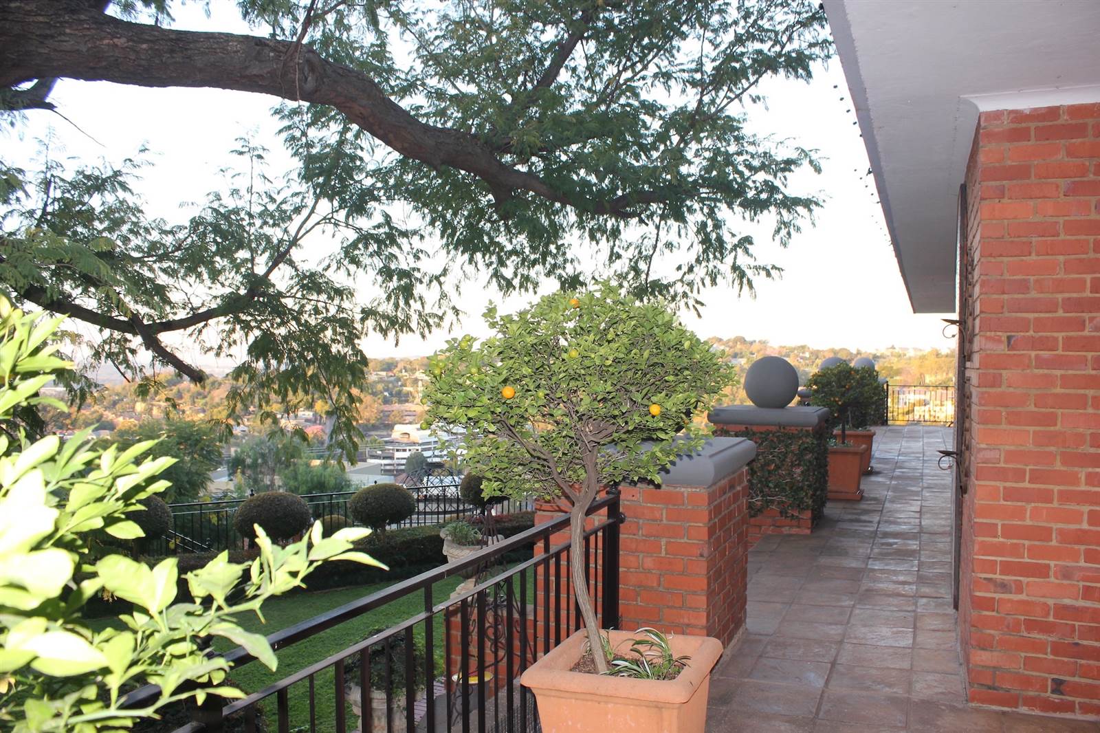 6 Bed House in Waterkloof Ridge photo number 21