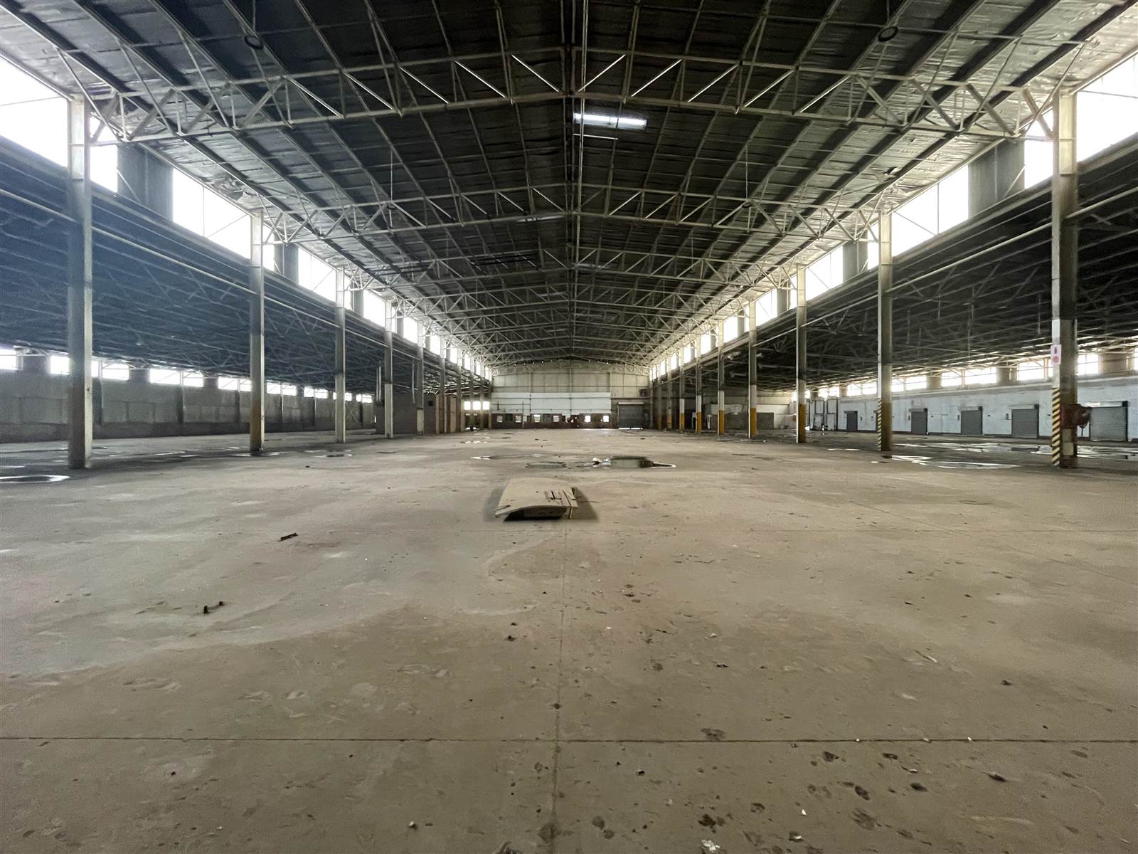 11300  m² Industrial space in City Deep photo number 1