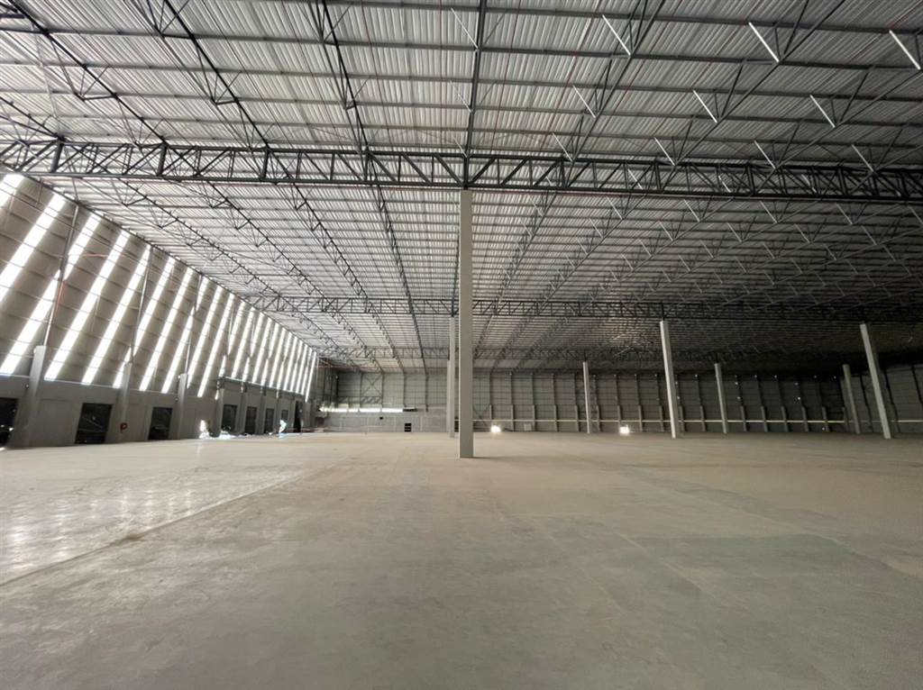 17600  m² Industrial space in Parow photo number 6