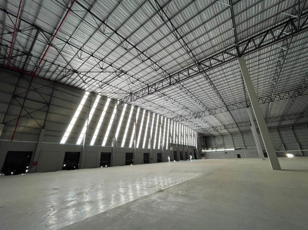17600  m² Industrial space in Parow photo number 8