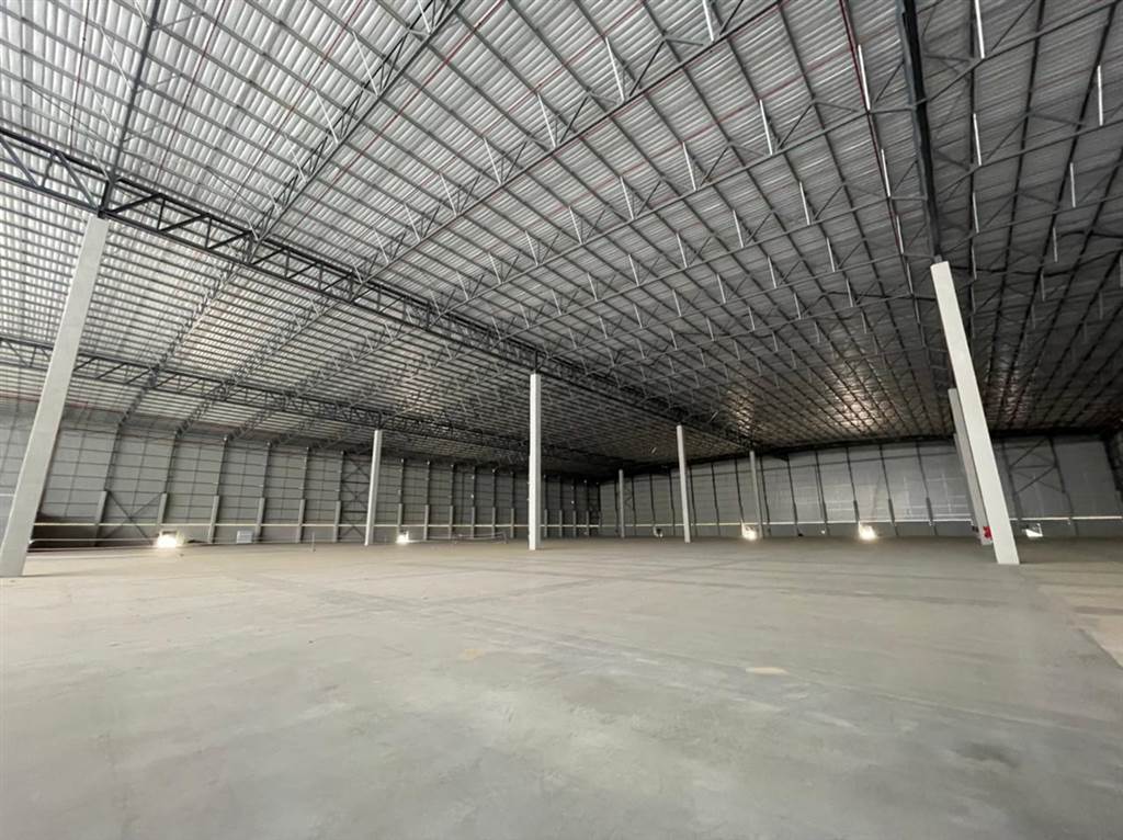 17600  m² Industrial space in Parow photo number 3