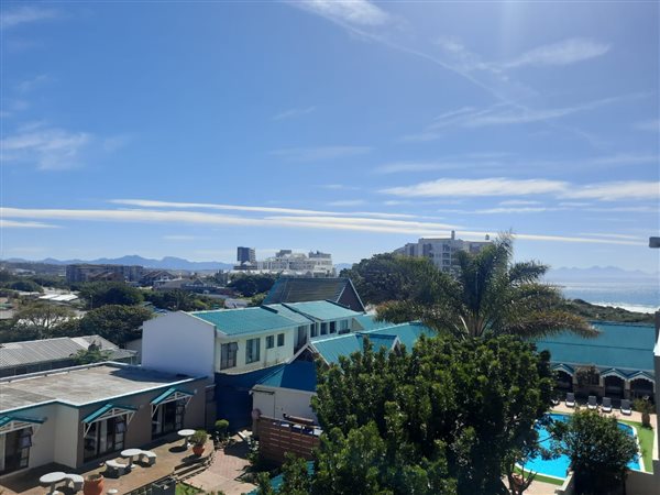 2 Bed Apartment in Boland Park